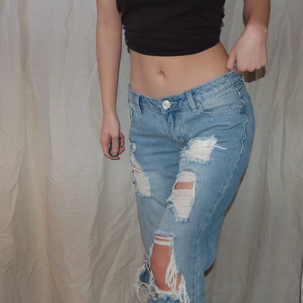 BLUENOTES LOWRISE BOYFRIEND DENIM JEANS